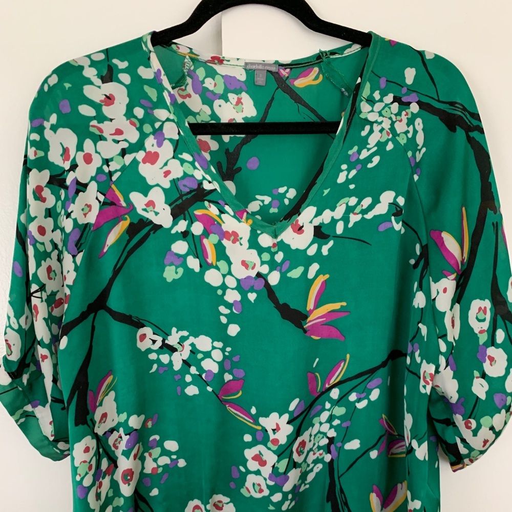 V-neck Floral flowy top